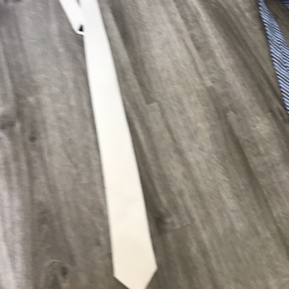 Skinny white tie